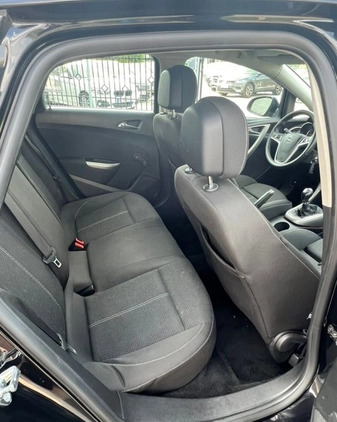 Opel Astra cena 26400 przebieg: 180000, rok produkcji 2010 z Jabłonowo Pomorskie małe 172